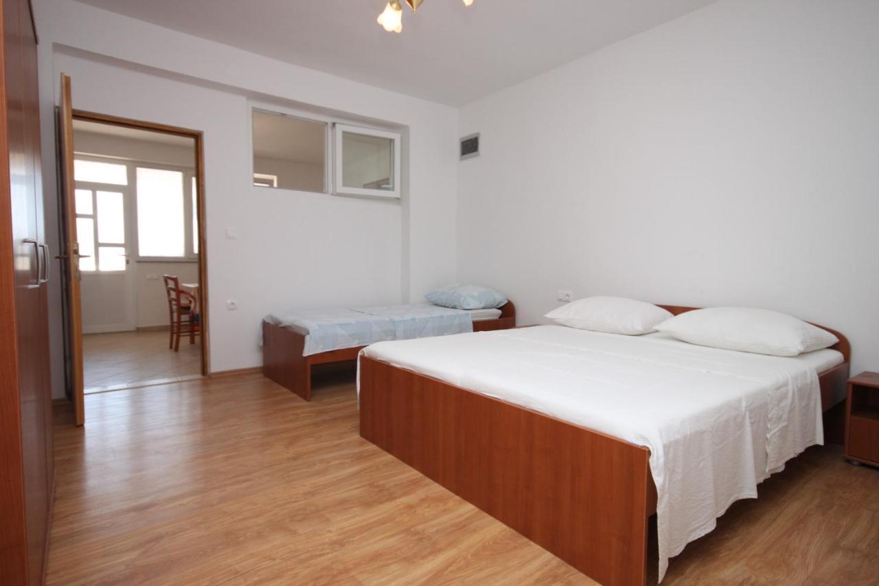 Apartments By The Sea Kustici, Pag - 6355 Экстерьер фото
